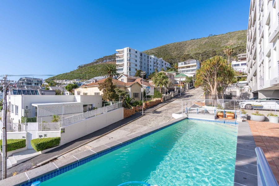 2 Bedroom Property for Sale in Sea Point Western Cape